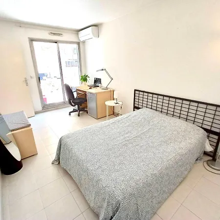2p 42m² Terrasse / Piscine / Clim / ! *