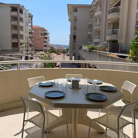Apartment 2p 42m² Terrasse / Piscine / Clim / !