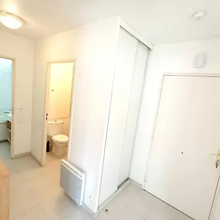 2p 42m² Terrasse / Piscine / Clim / ! * Juan-les-Pins